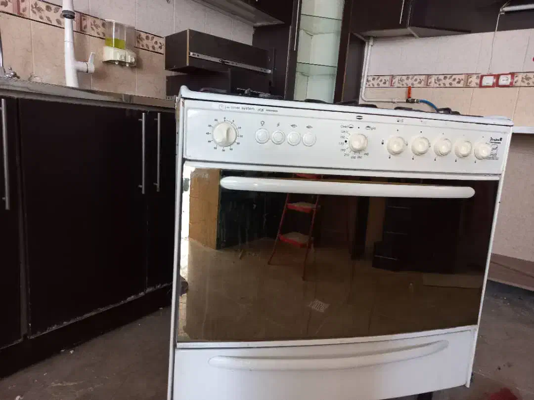 یکعددگا زفردارد رحدنو3000000|اجاق گاز و لوازم برقی پختوپز|بوشهر, |دیوار