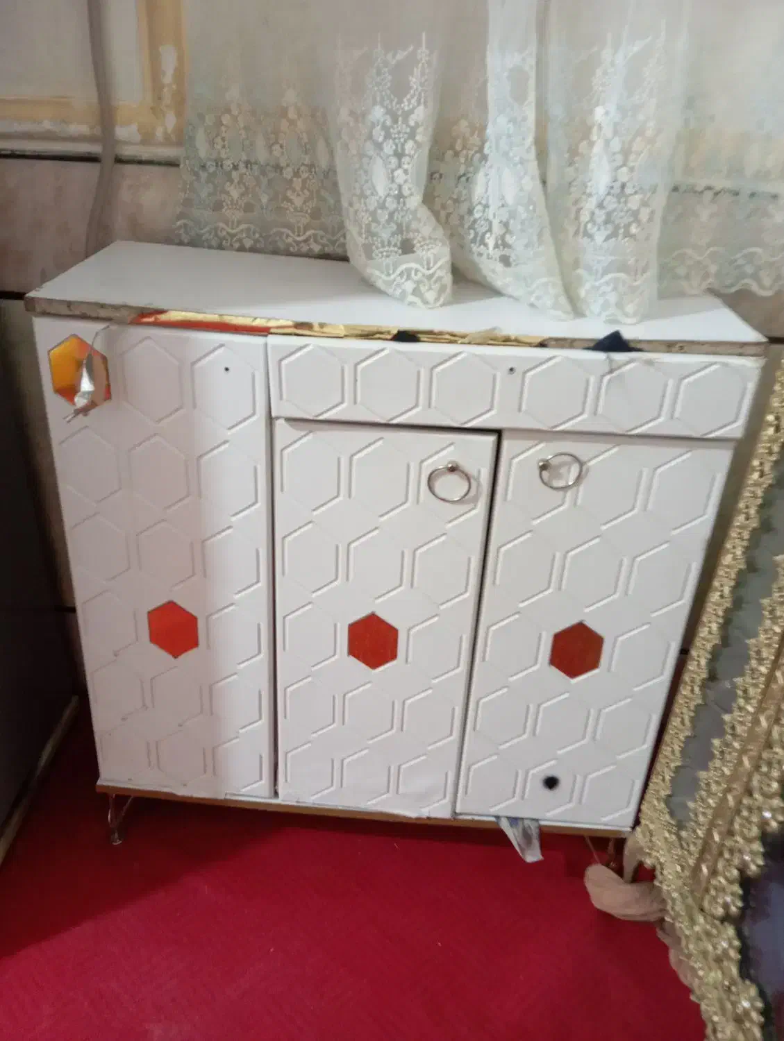 جاکفشی|جاکفشی، کمد، دراور|زاهدان, |دیوار