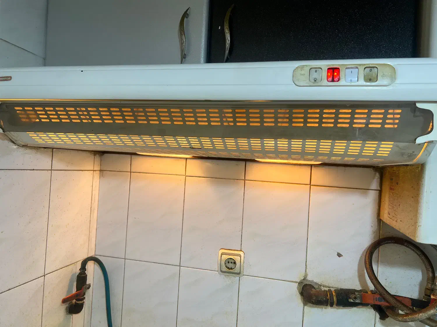 تعمیرات و سرویس و چربی زدایی هود آشپز خانه|خدمات پیشه و مهارت|شیراز, پودنک|دیوار