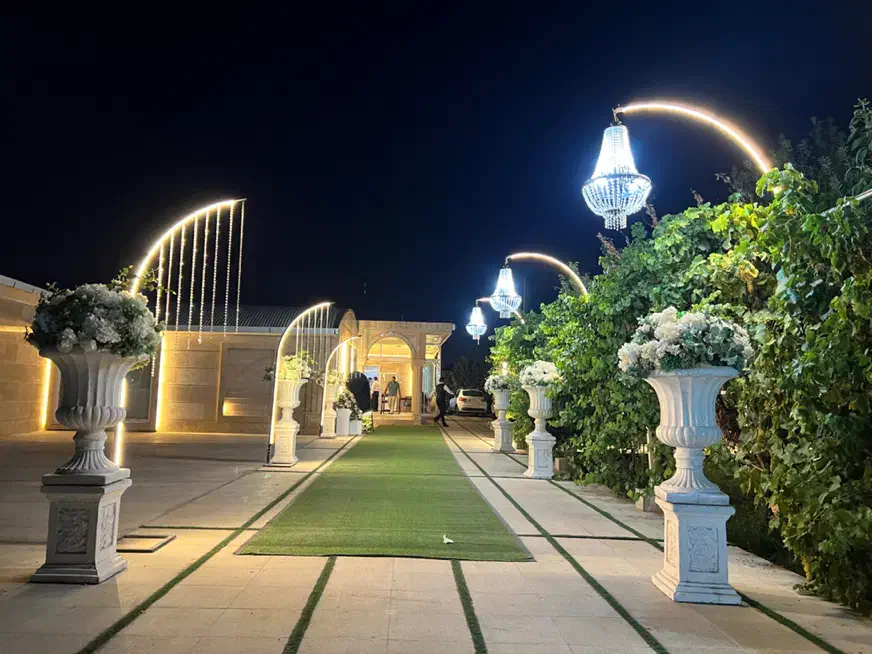 باغ تالار یونیک|خدمات پذیرایی، مراسم|تبریز, |دیوار