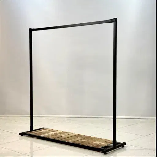 رگال|بندرخت و رخت‌آویز|همدان, |دیوار