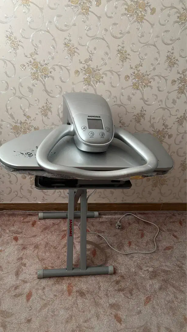 اتو پرس برند ژانومه کاملا نو و سالم|اتو و لوازم اتو|تهران, جوادیه|دیوار