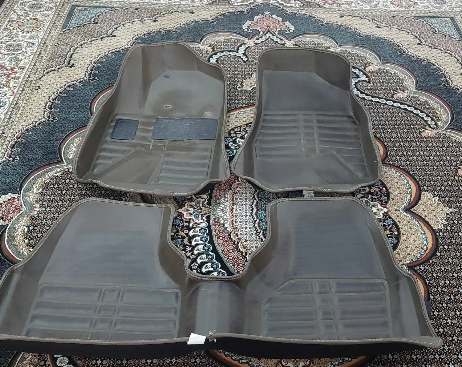 کفپوش پژوپارس و 405|قطعات یدکی و لوازم جانبی|مرودشت, فاز دوم شهرک فرهنگیان|دیوار