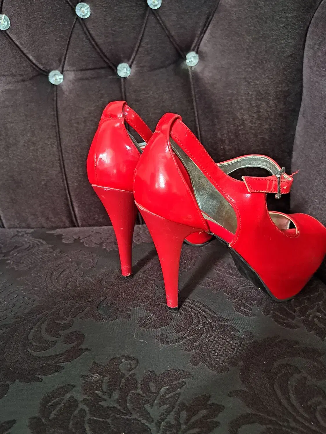 مجلسی درحدنو|کیف، کفش، کمربند|نقده, |دیوار