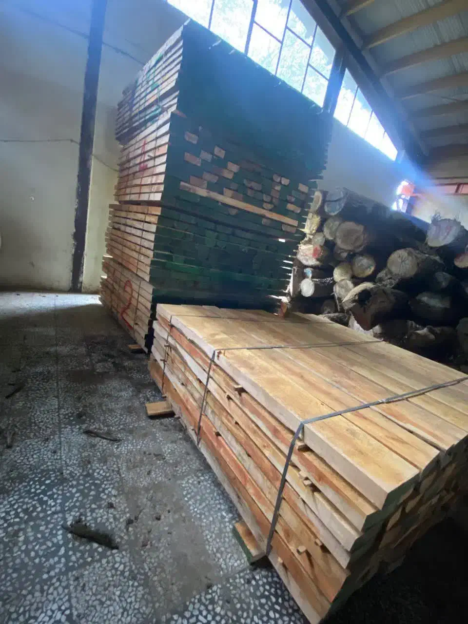 فروش چوب تخته قامه صنوبر سفید جنگلی و توسکا|عمده‌فروشی|چمستان, |دیوار