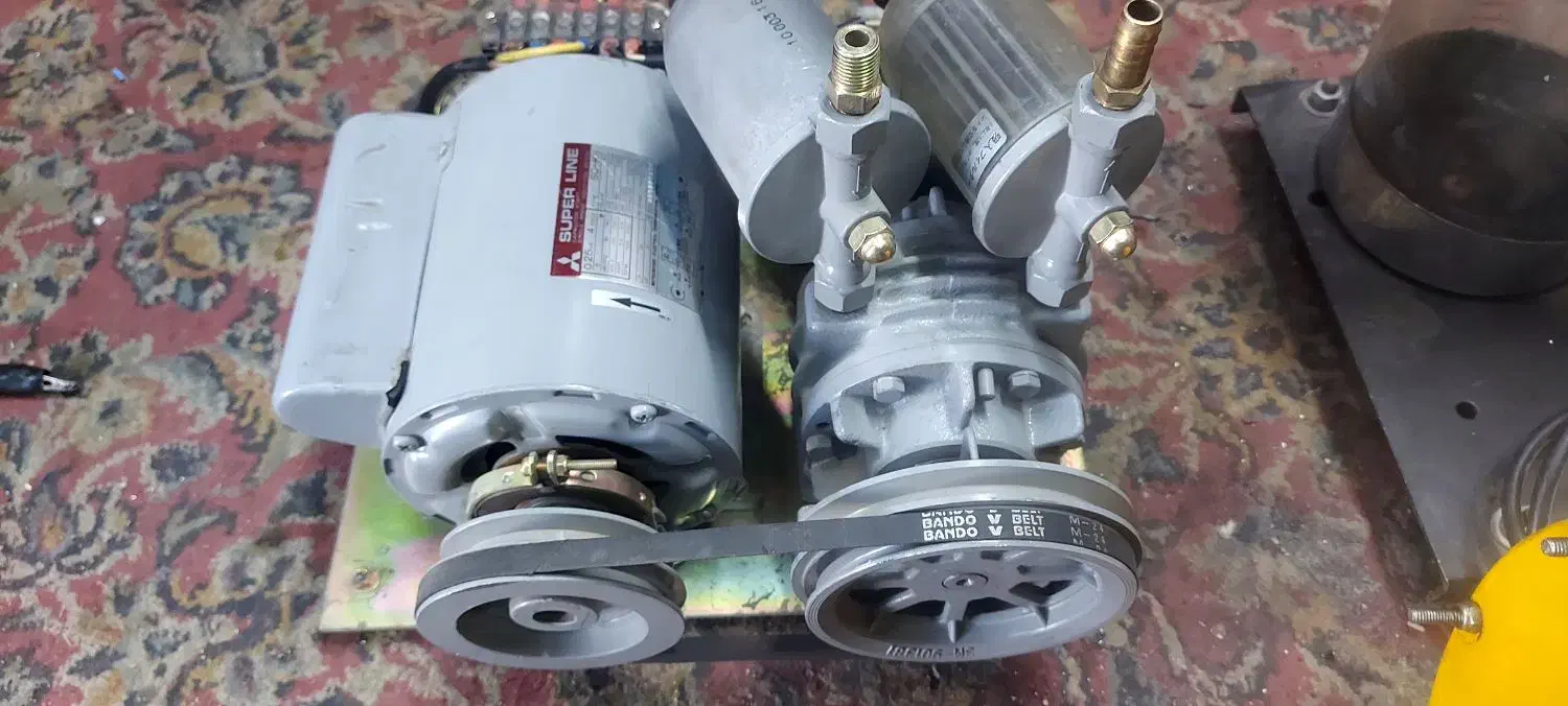 ساکشن تعویض روغن|ماشینآلات صنعتی|مشهد, نیزه|دیوار