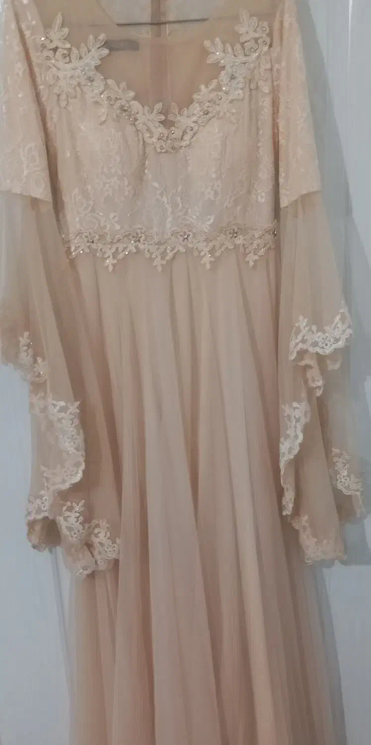 لباس مجلسی نو|لباس|نیشابور, دارایی|دیوار