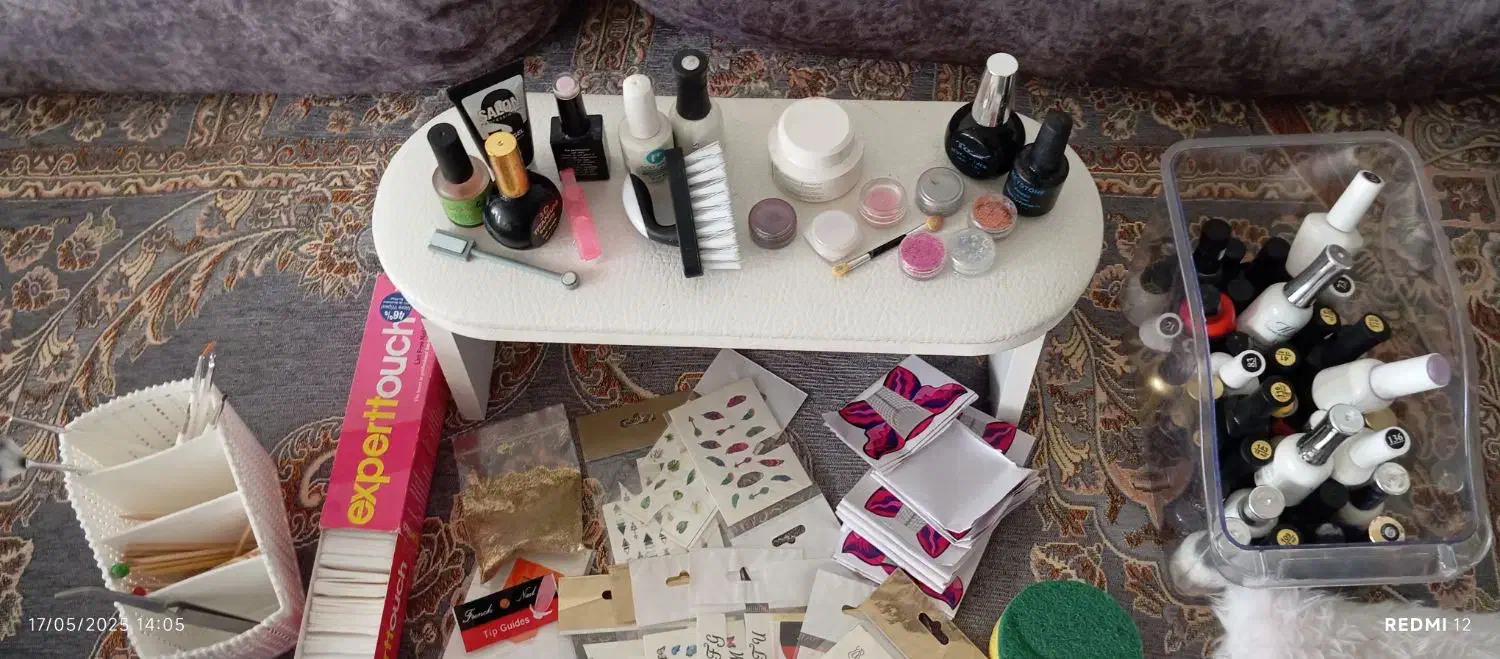 وسایل کاشت ناخن|آرایشی، بهداشتی، درمانی|فلاورجان, |دیوار