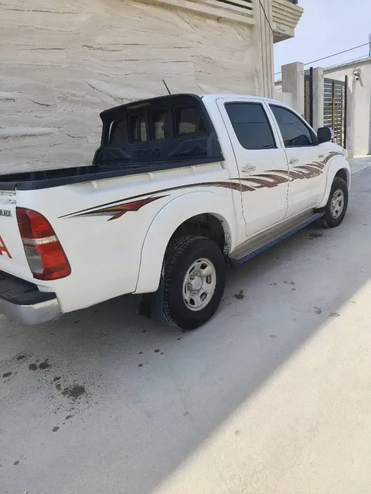 تویو تا هایلوکس دوکابین دیزل|خودرو سواری و وانت|شیراز, وحدت|دیوار