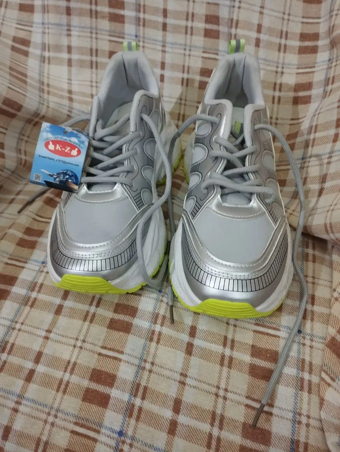 کفش کتانی نو|کیف، کفش، کمربند|تهران, بروجردی|دیوار