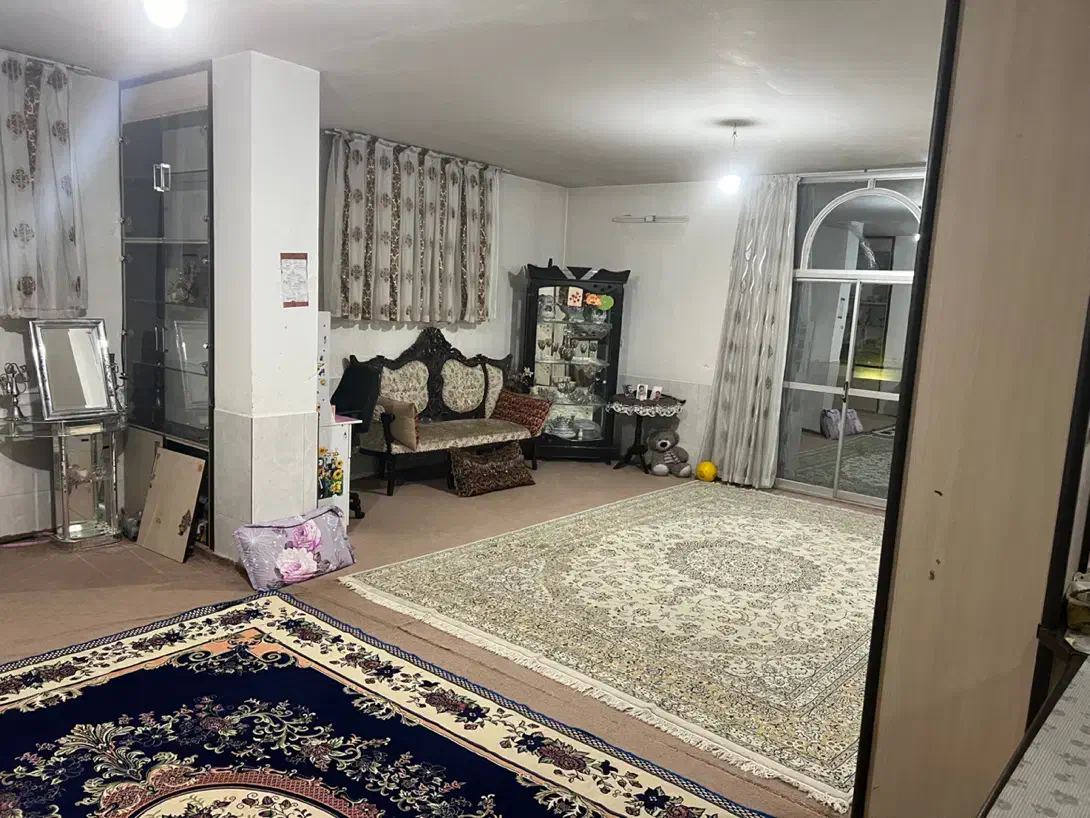 رهن و اجاره طبقه اول آپارتمان دو واحده|اجارهٔ آپارتمان|برخوار, |دیوار