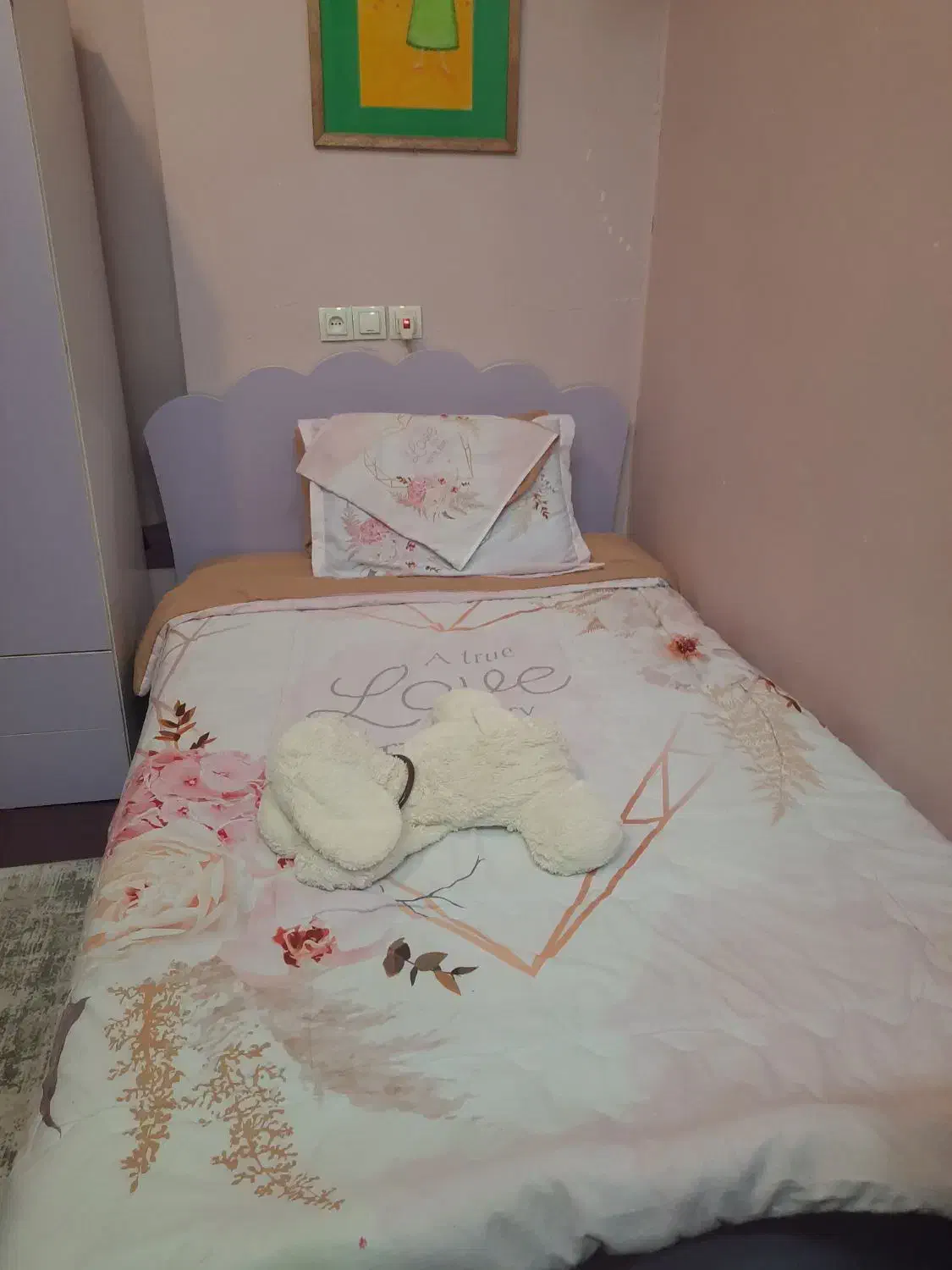 فروش سرویس خواب نوجوان دخترانه در حد نو|تخت و سرویس خواب|مرودشت, فاز اول شهرک فرهنگیان|دیوار