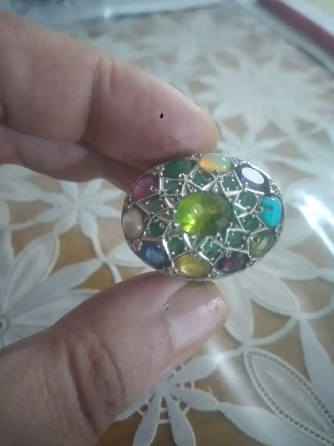 انگشترجواهری بسیارزیبا وتک مخراج کاری|جواهرات|همدان, |دیوار