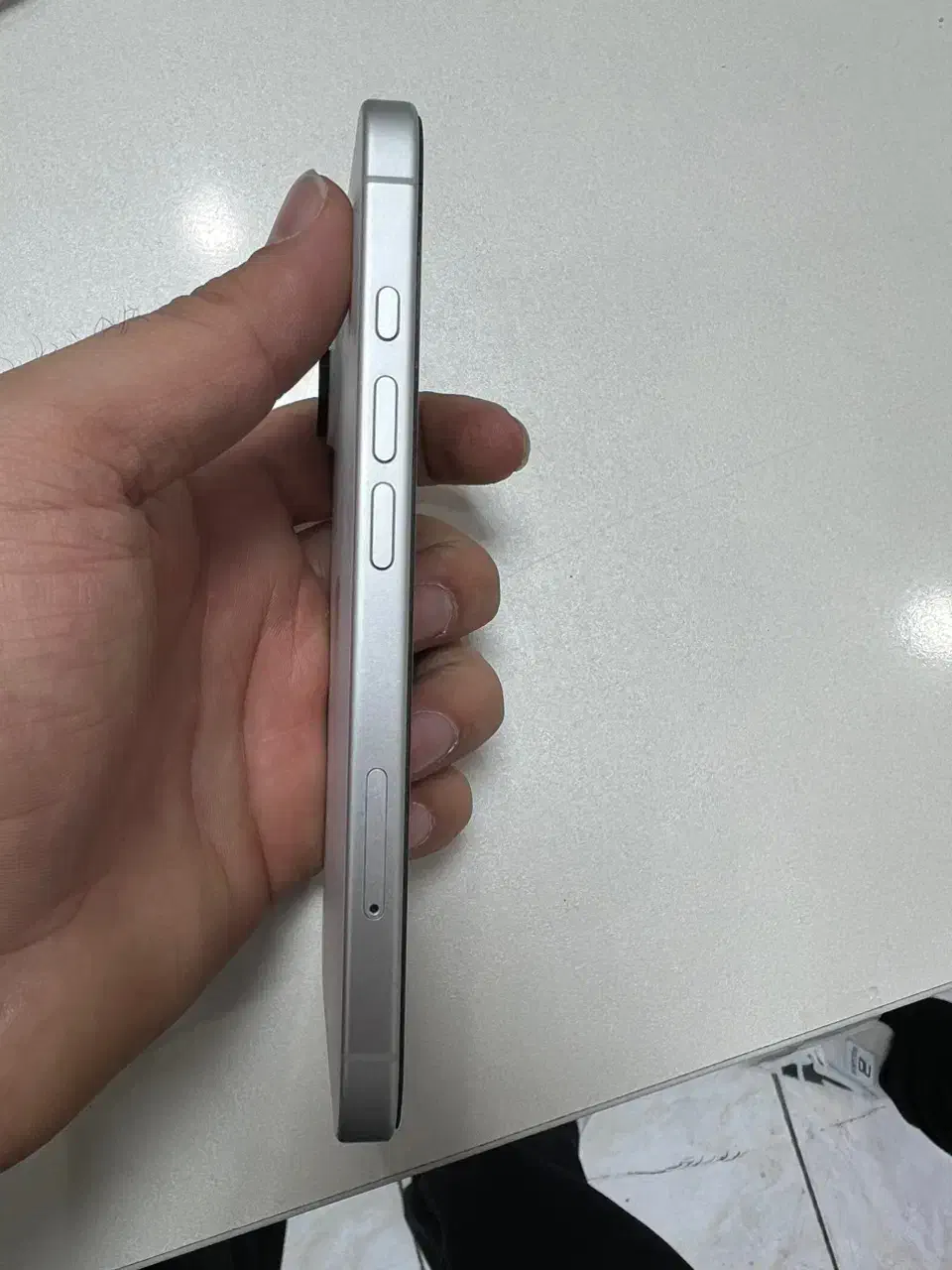 ایفون 16 نرمال|موبایل|سیرجان, |دیوار