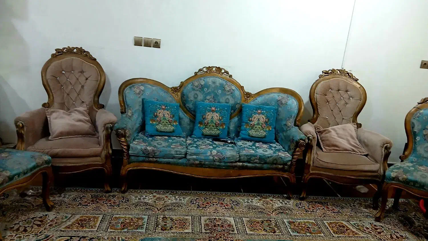 مبلمان  سلطنتی ۷ نفره|مبلمان خانگی و میز عسلی|اهواز, اسلام آباد شرقی|دیوار