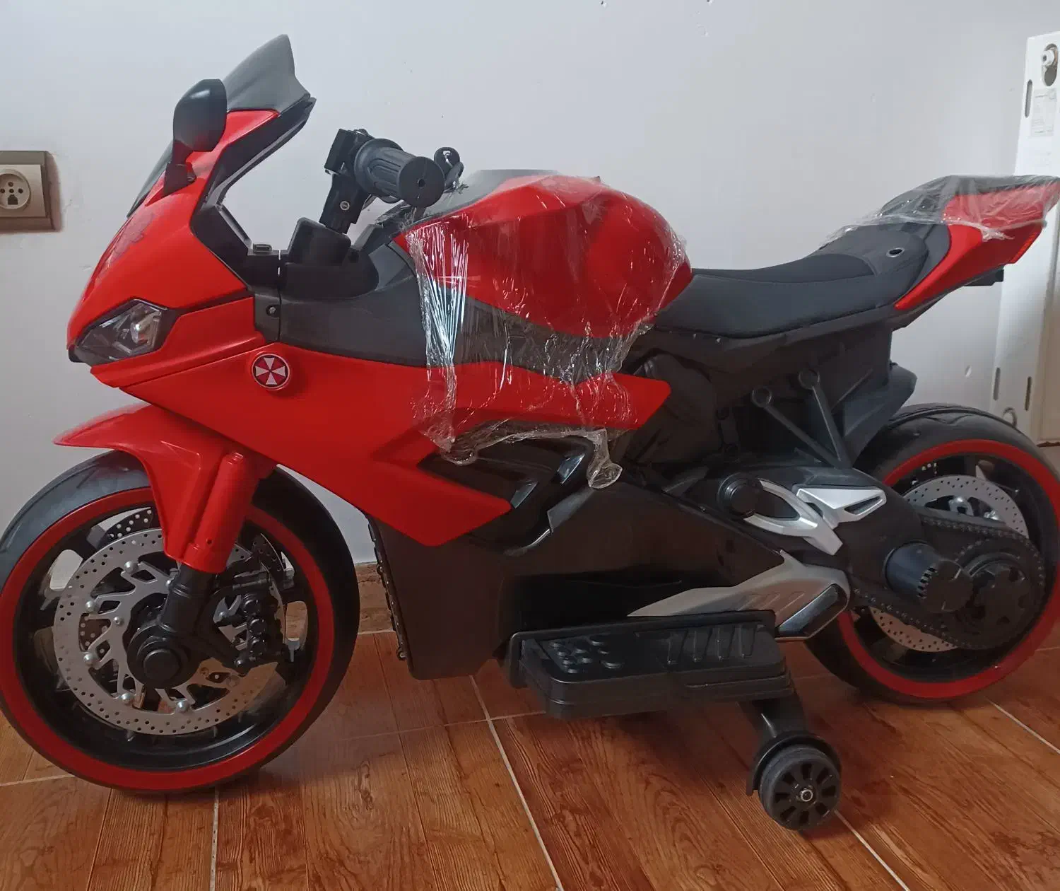 موتور شارژ ی|اسباببازی بچه|فومن, |دیوار