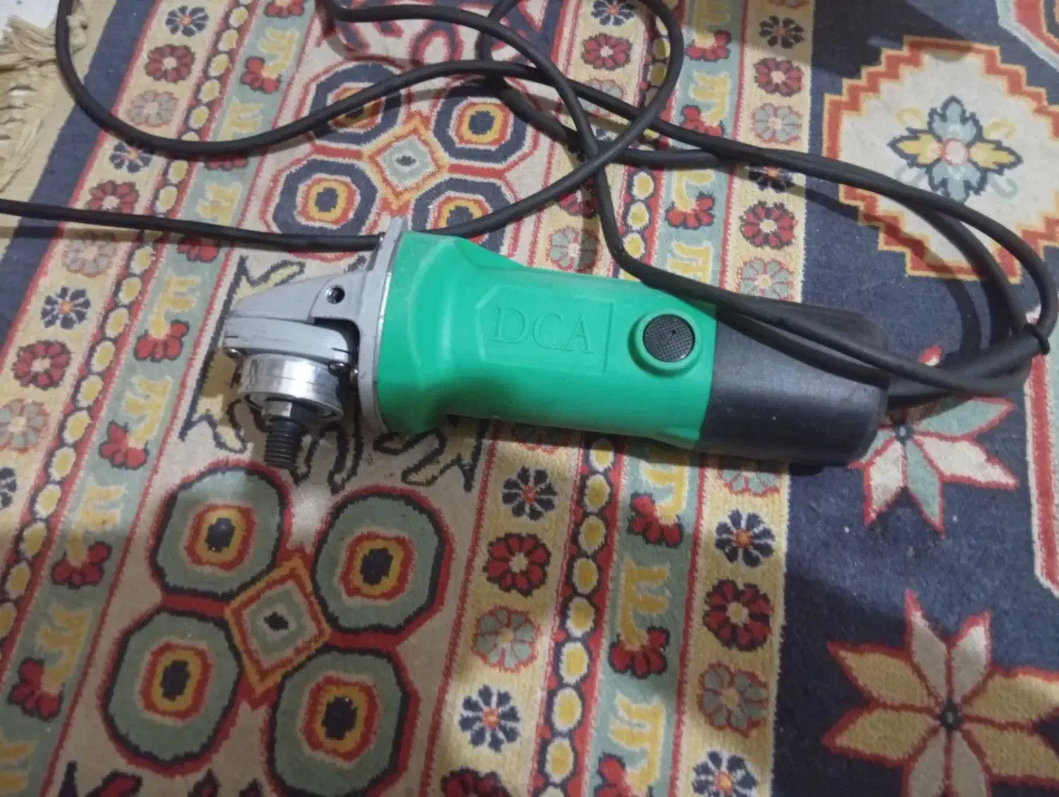 یک عدد سنگ فرز|ماشینآلات صنعتی|پرند, فاز ۶|دیوار