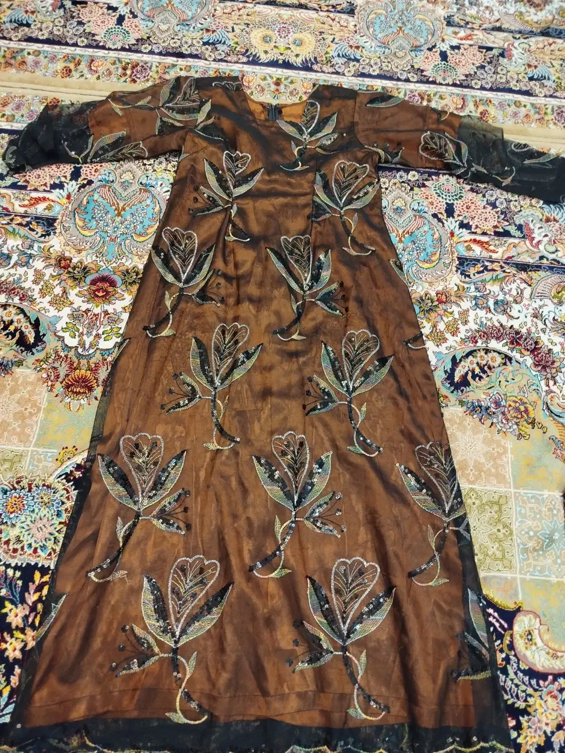 پیراهن مجلسی|لباس|فریمان, |دیوار