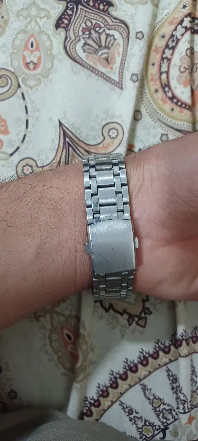 ساعت درجه یک|ساعت|تربت‌حیدریه, فتح المبین|دیوار