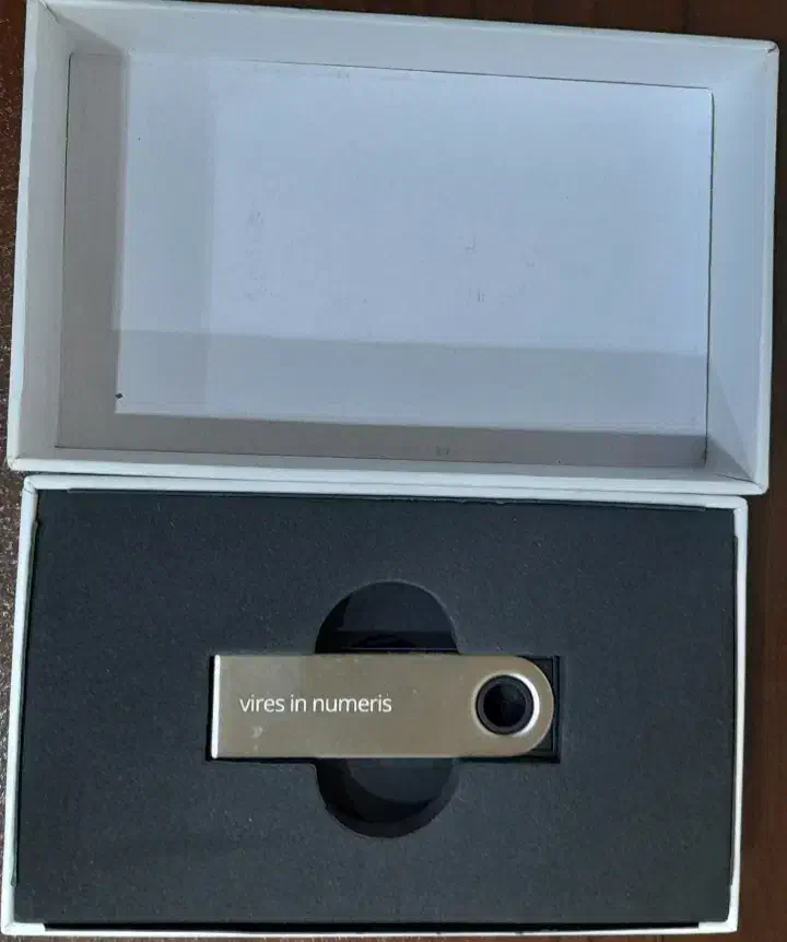 کیف پول لجر نانو اس|قطعات و لوازم جانبی رایانه|تبریز, |دیوار