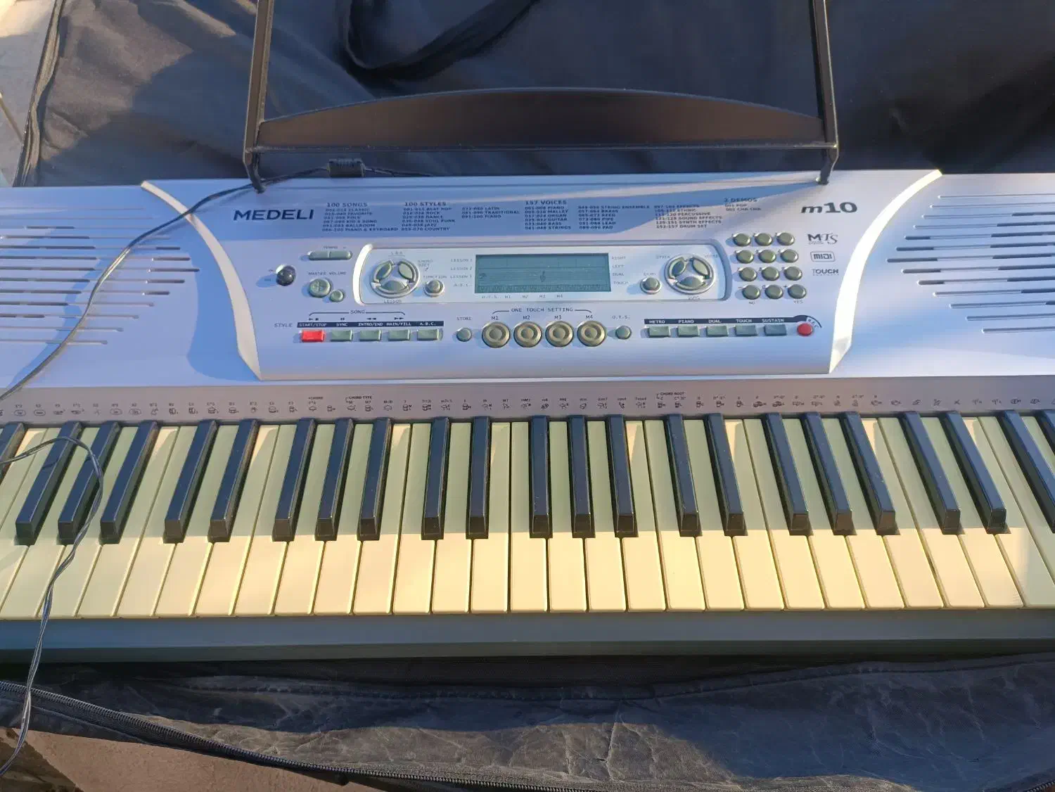 کیبورد مدلی m10|پیانو، کیبورد، آکاردئون|قرچک, زیبا شهر|دیوار