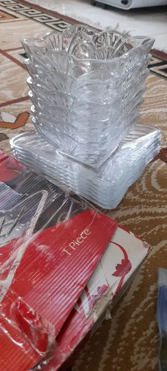 تعدادی وسایل آشپزخانه|ظروف سرو و پذیرایی|فولادشهر, B1|دیوار