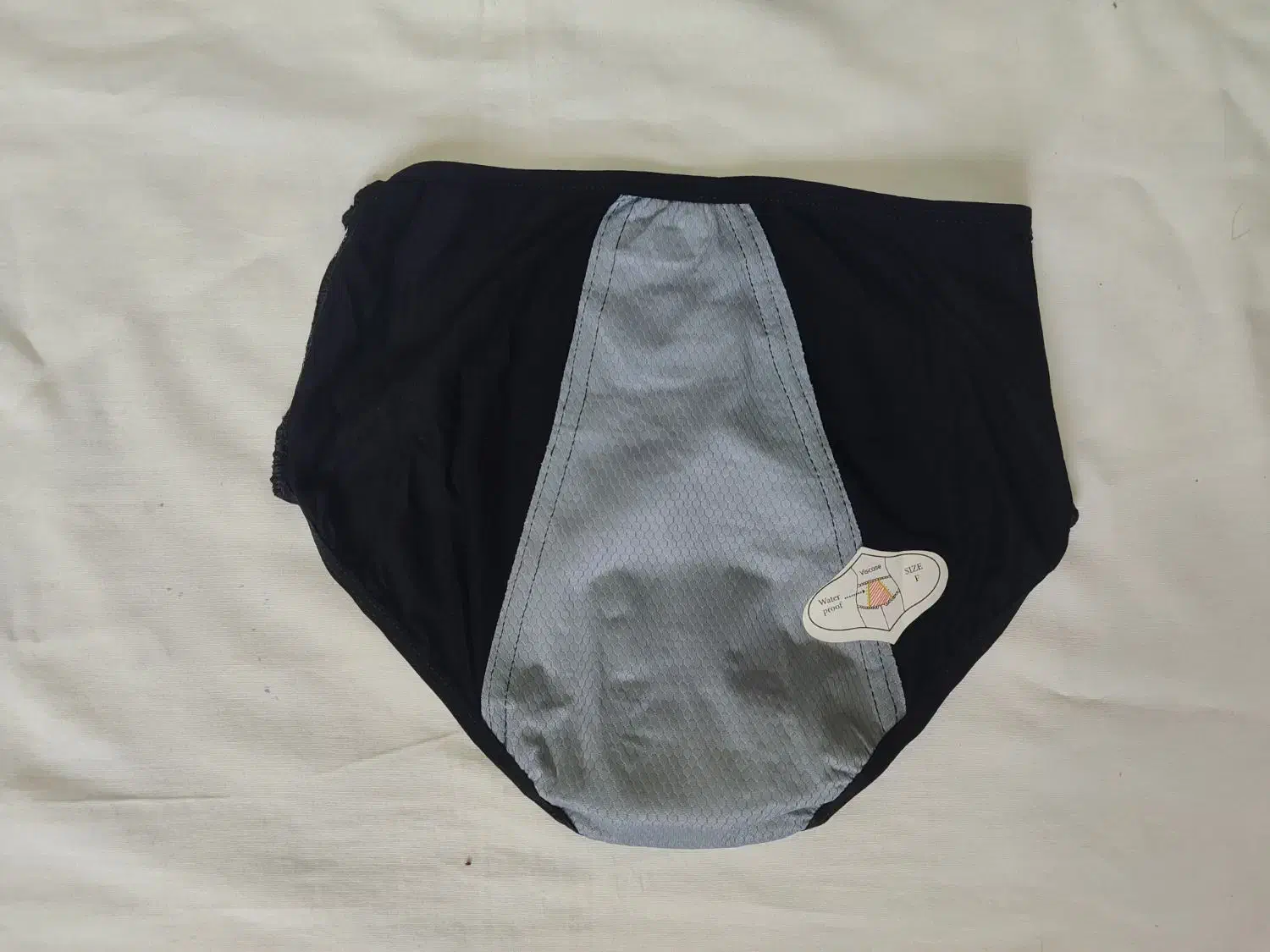 شرتکس|لباس|گرگان, |دیوار