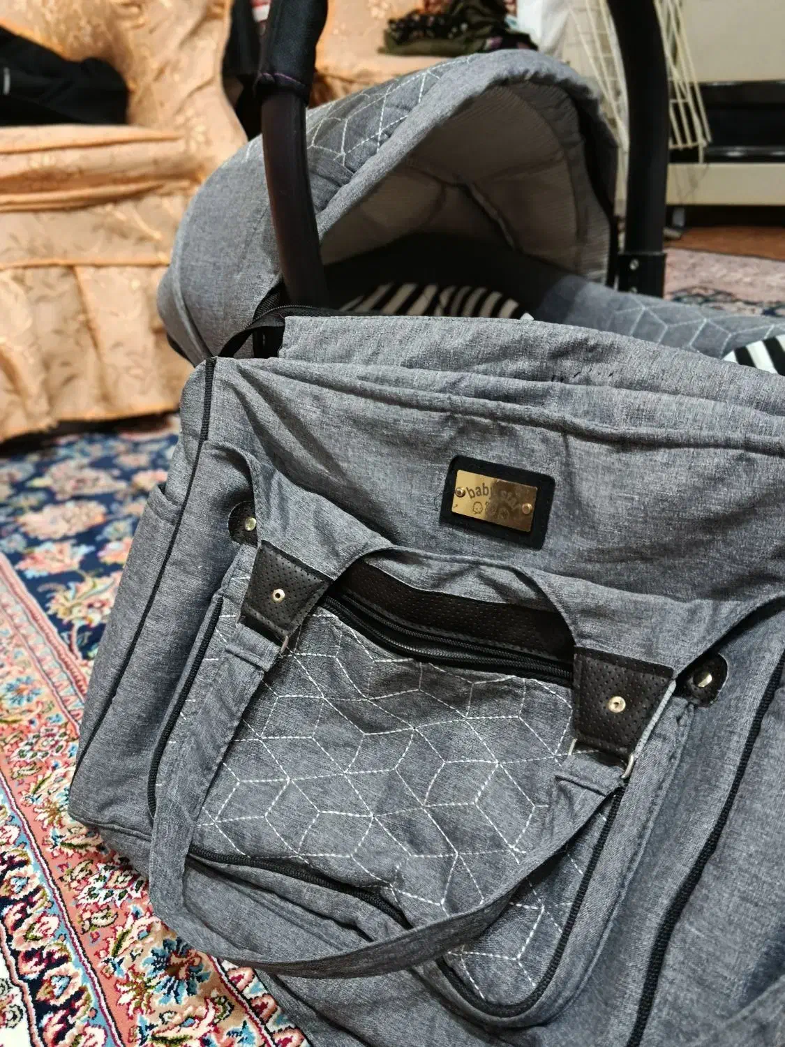 کریر نوزاد|کالسکه و لوازم جانبی|فومن, |دیوار