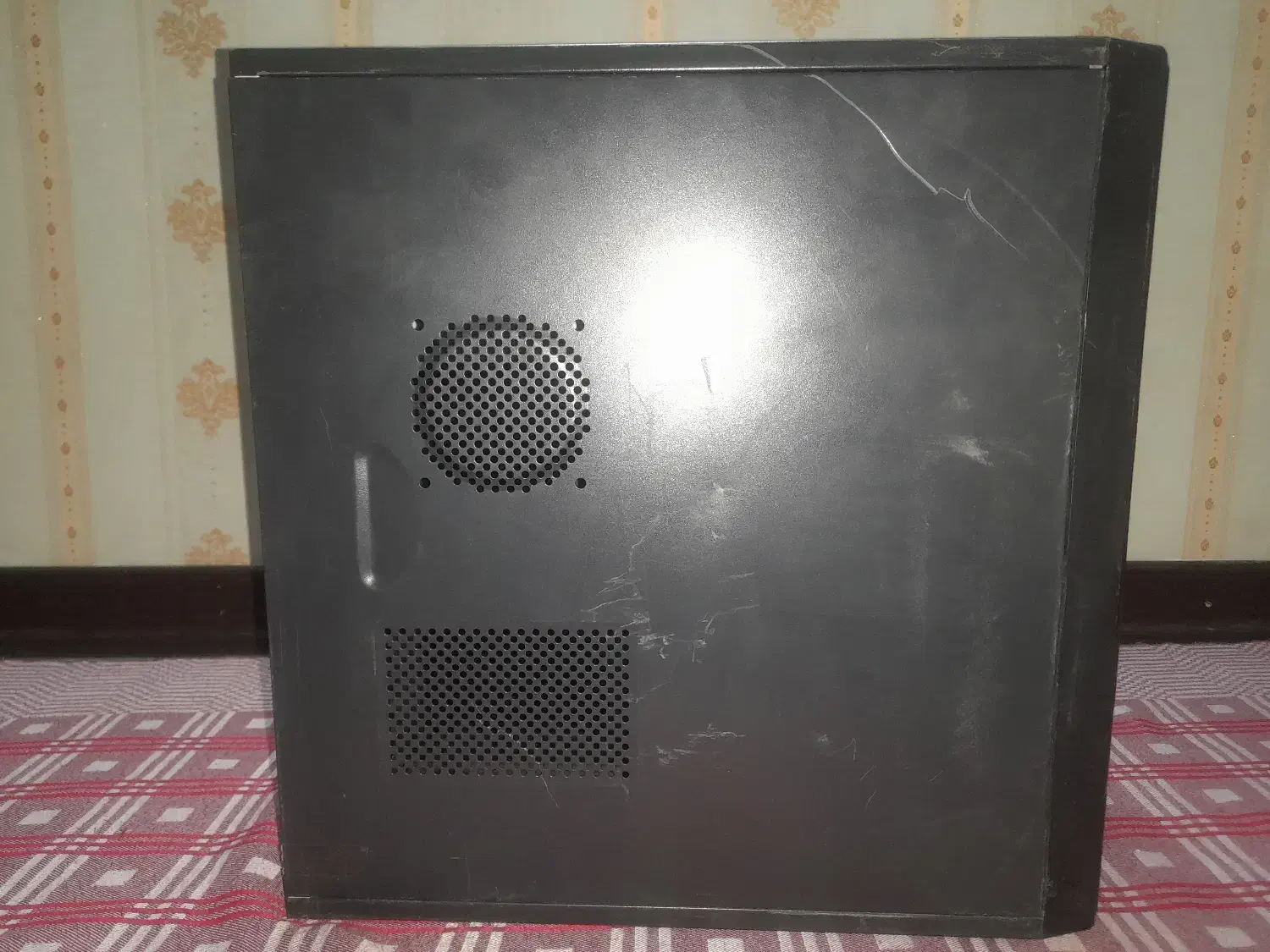 قاب کیس در حد نو|قطعات و لوازم جانبی رایانه|قم, زنبیل آباد|دیوار