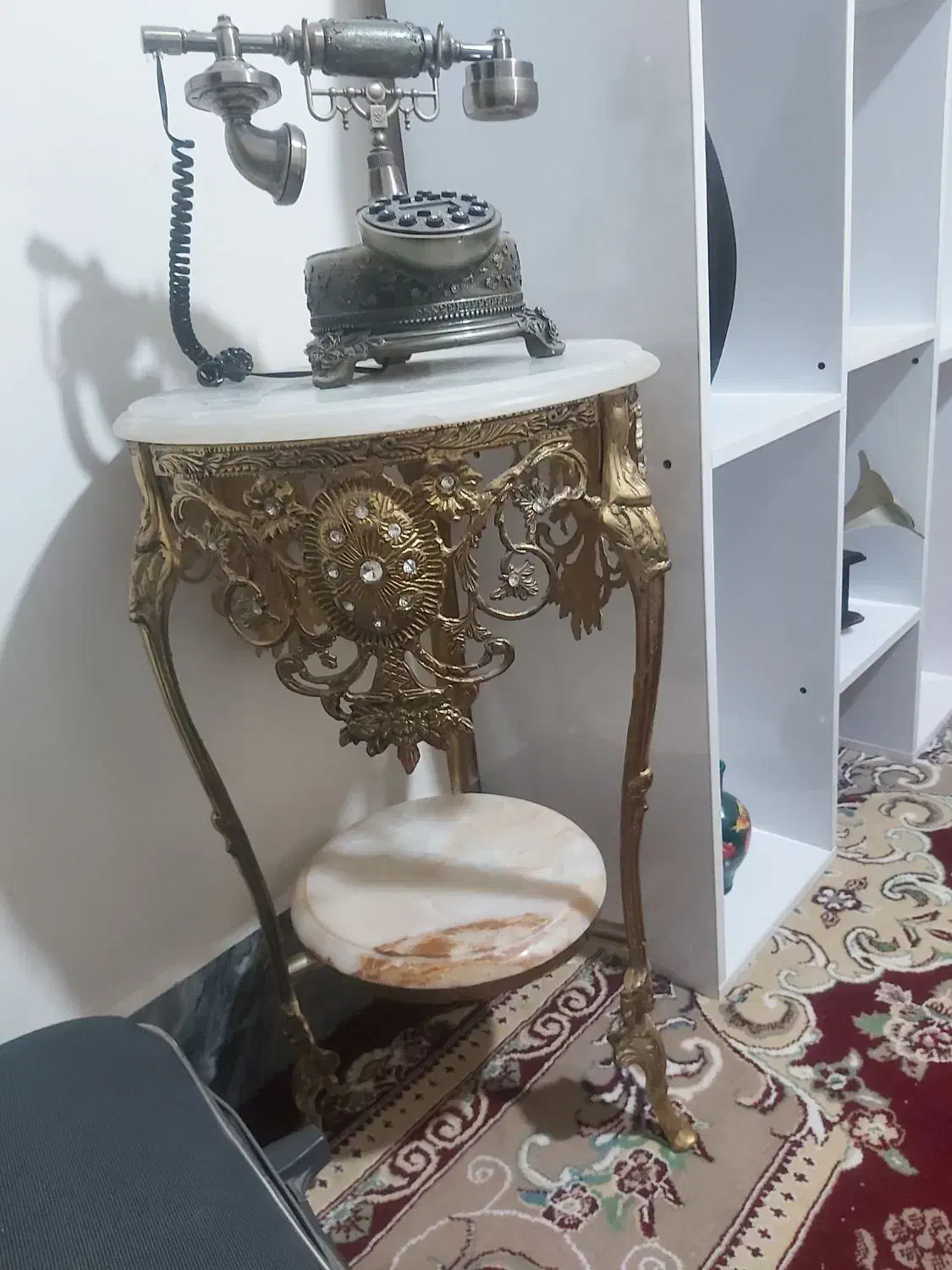 میزتلفن برنز و تلفن|مبلمان خانگی و میز عسلی|میانه, |دیوار