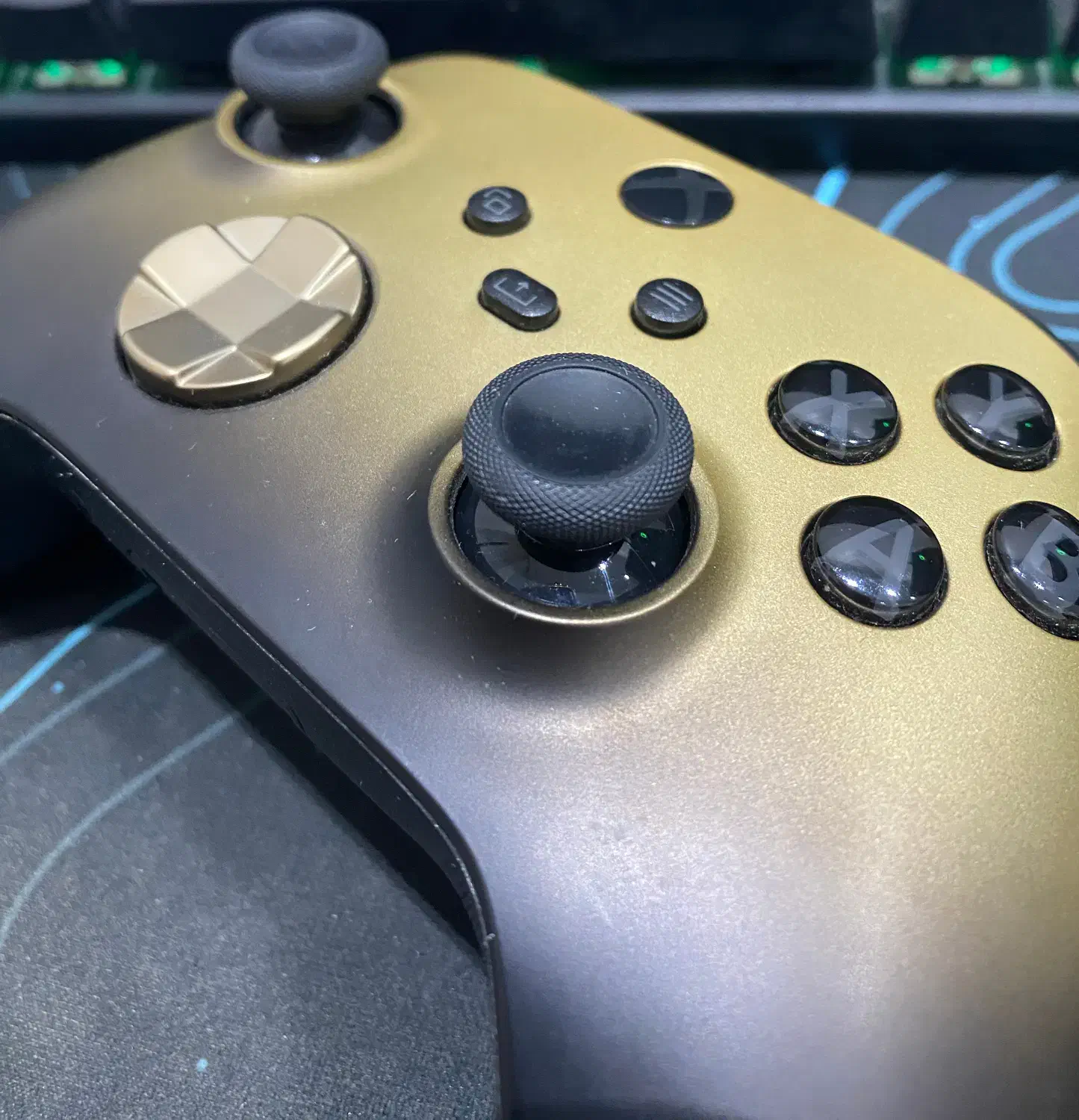 دسته ایکس باکس مدل Gold Shadow Special Edition|کنسول، بازی ویدئویی و آنلاین|رامسر, |دیوار