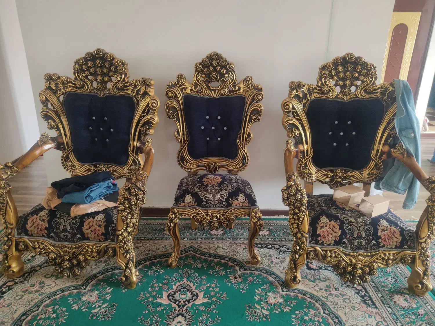 مبل ۹ نفره سلطنتی|مبلمان خانگی و میز عسلی|قشم, |دیوار