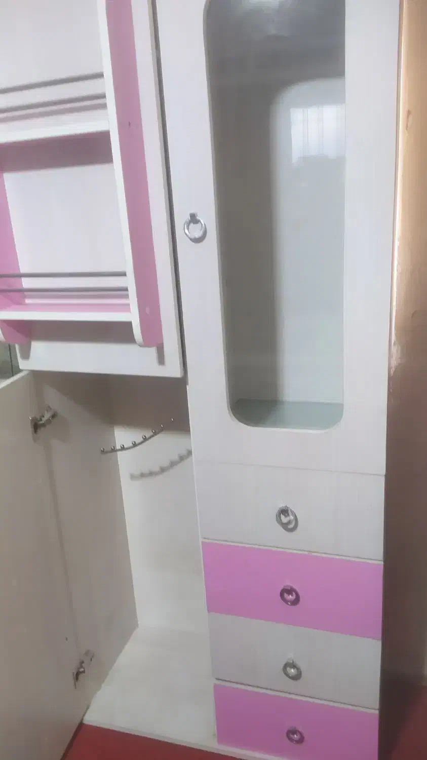 کمد بچه دخترونه تمیز و سالم|اسباب و اثاث بچه|تهران, مقدم|دیوار