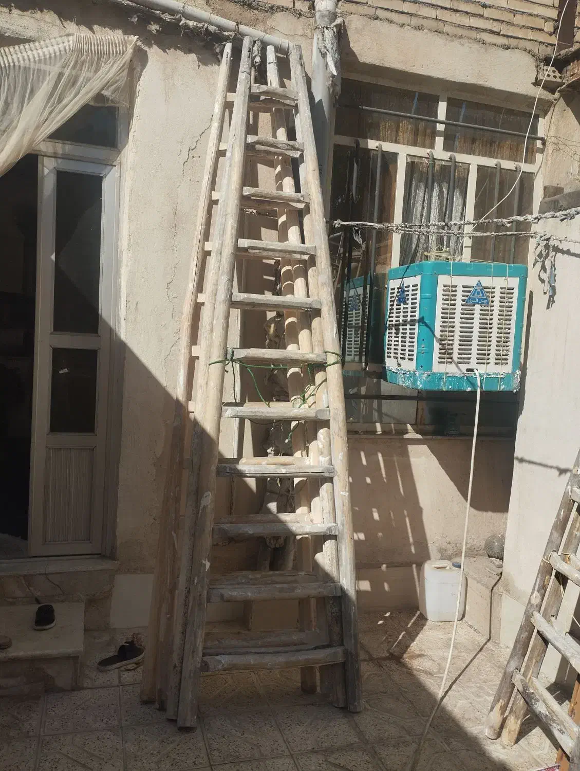 نردبان چوبی|ابزارآلات|مشهد, شهید قربانی|دیوار
