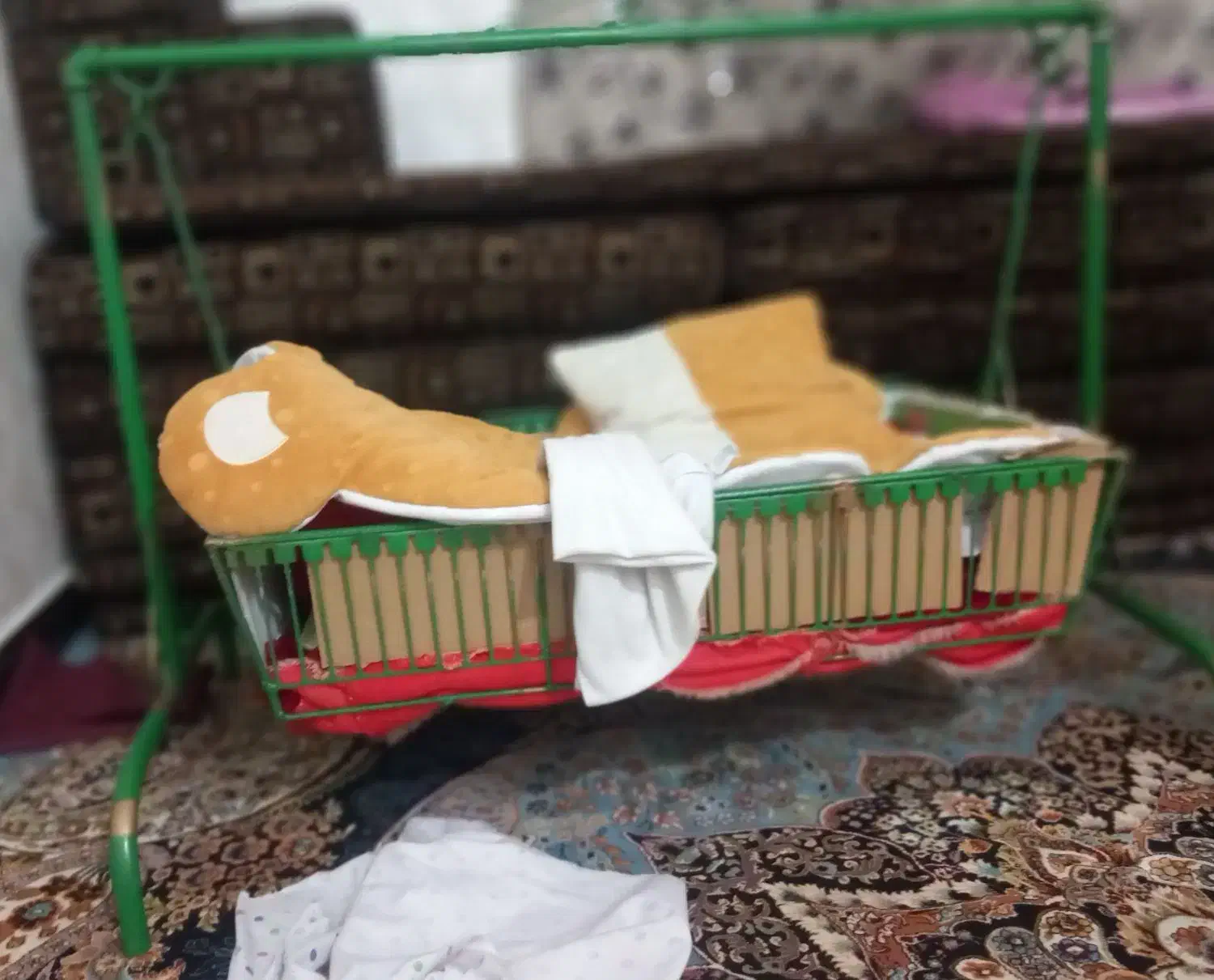 گهواره آهنی فروش فوری|اسباب و اثاث بچه|اهواز, بهارستان|دیوار