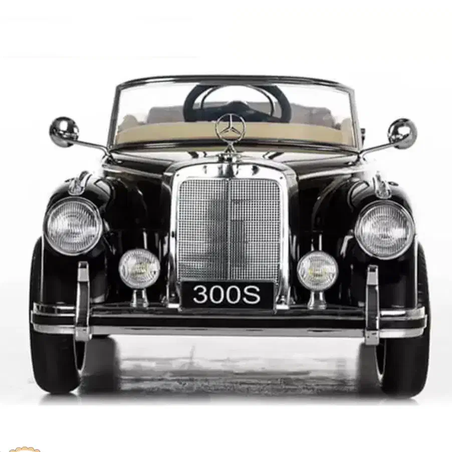 ماشین شارژی بنز 300S دو موتوره سه سرعته(چک صیادی)|اسباببازی|اردکان, |دیوار