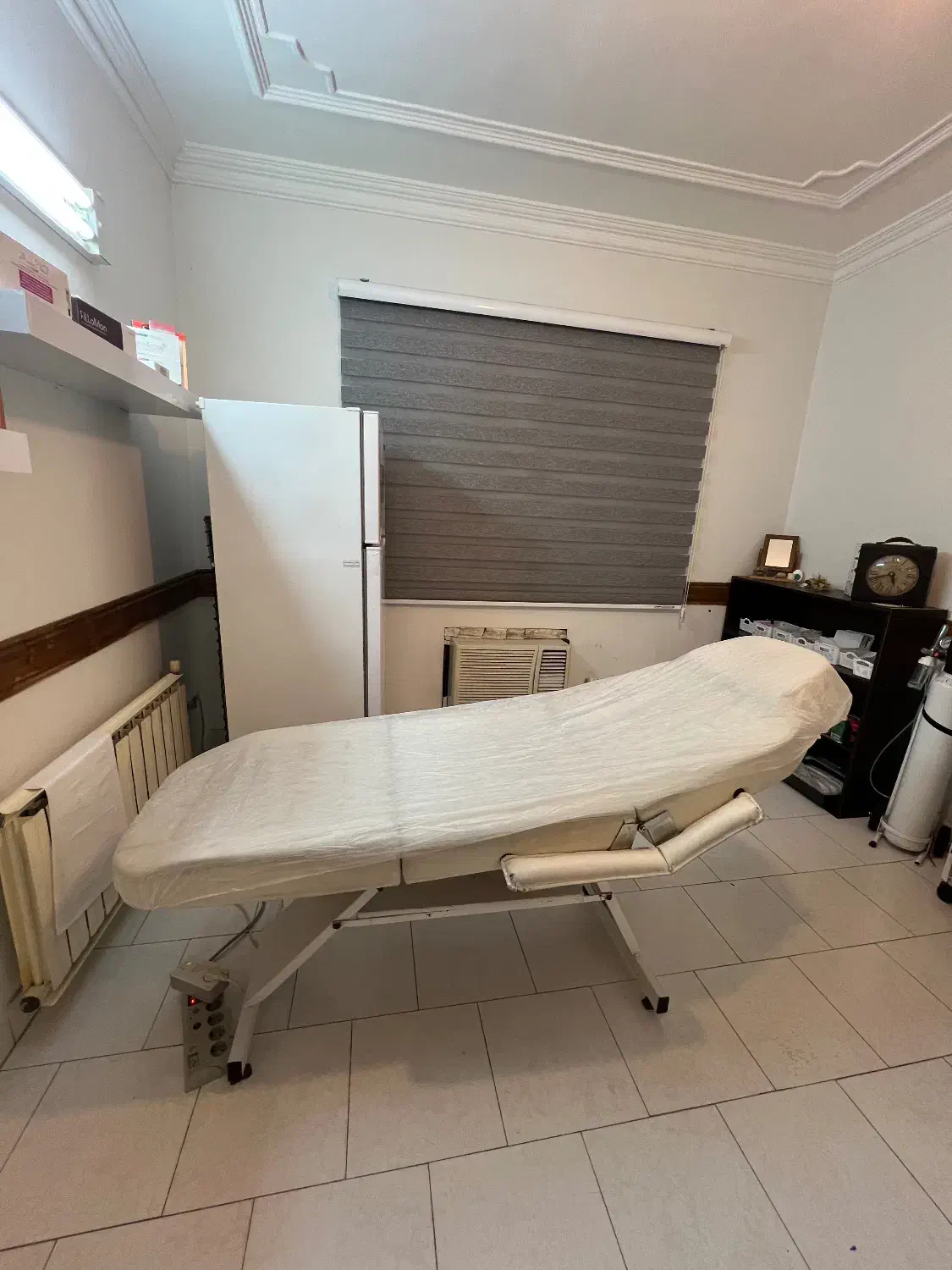 تخت تزریقات|پزشکی|گرگان, |دیوار