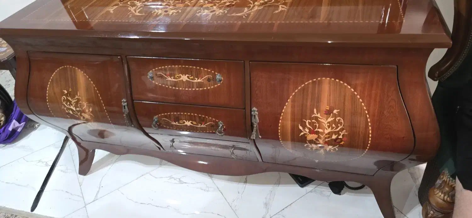 کنسول و آینه معرق کاری|بوفه، ویترین، کنسول|ری, ولی آباد|دیوار