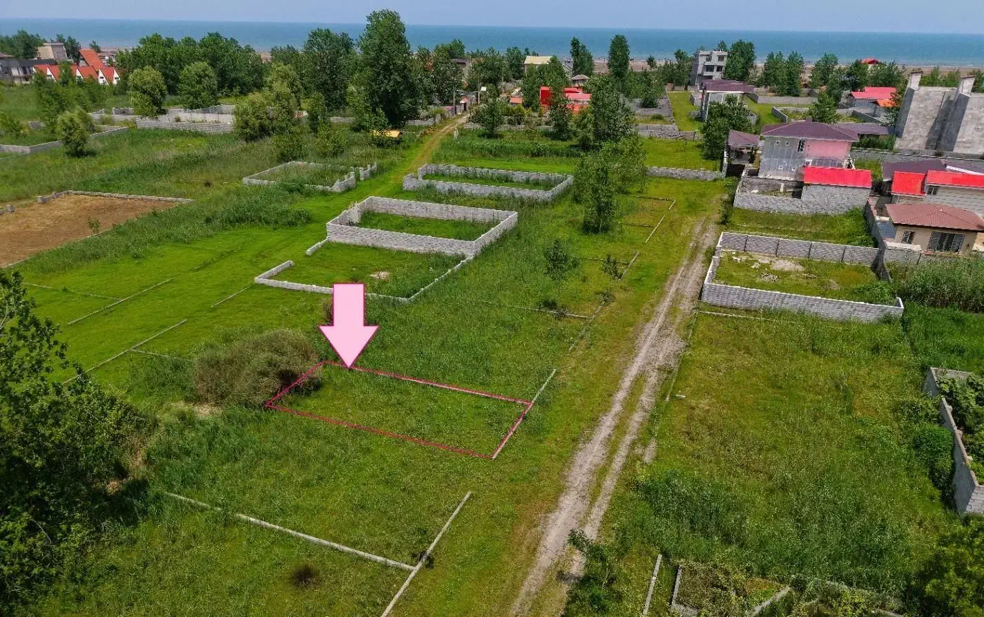 زمین ساحلی نزدیک ساخت و ساز 20 قدم تا لب آب|فروش زمین و ملک کلنگی|رشت, پارک شهر|دیوار