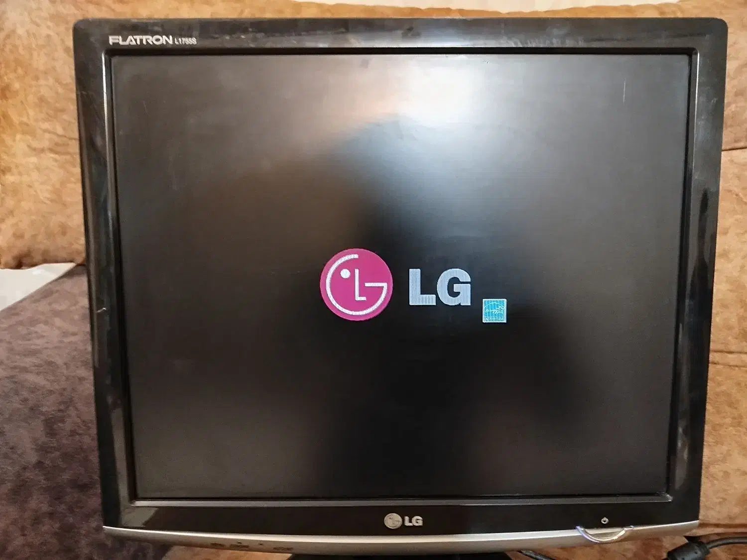 مانیتور|رایانه رومیزی|بهارستان, |دیوار