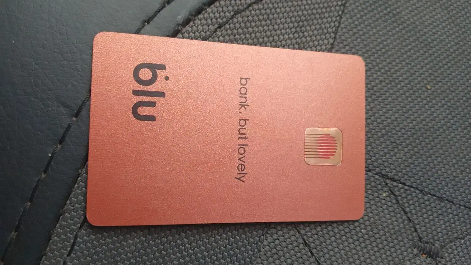 گمشده|اشیا|سبزوار, هویزه|دیوار