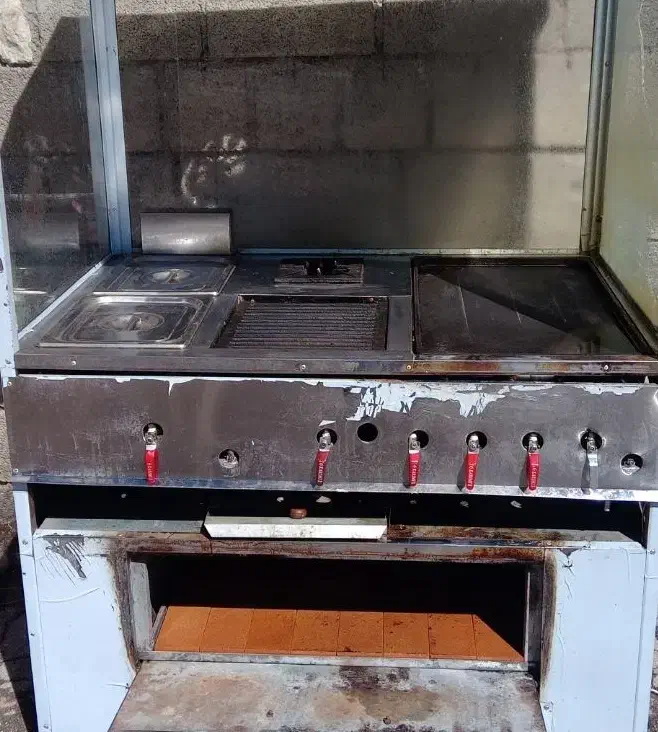 فر چند کاره در حد نو|کافی‌شاپ و رستوران|سیلوانه, |دیوار