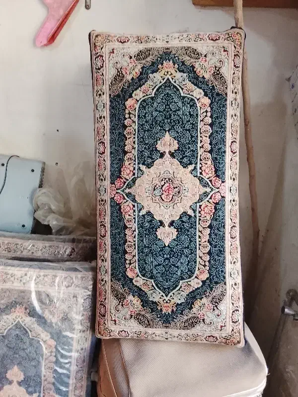 4 عدد پشتی نو|پشتی|مشهد, کوی دروی|دیوار