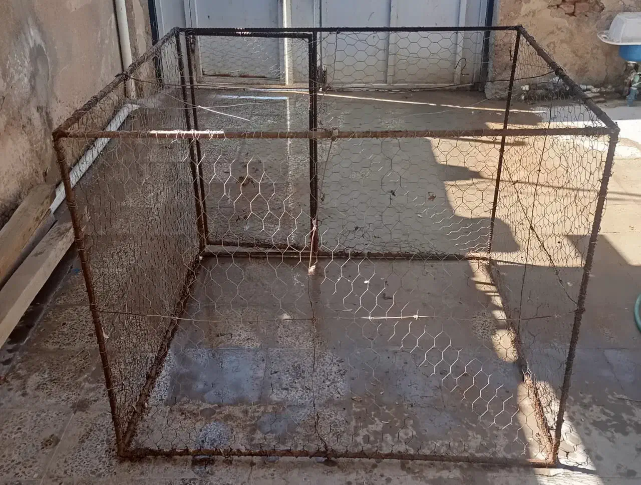 قفس|لوازم جانبی حیوانات|خاش, |دیوار