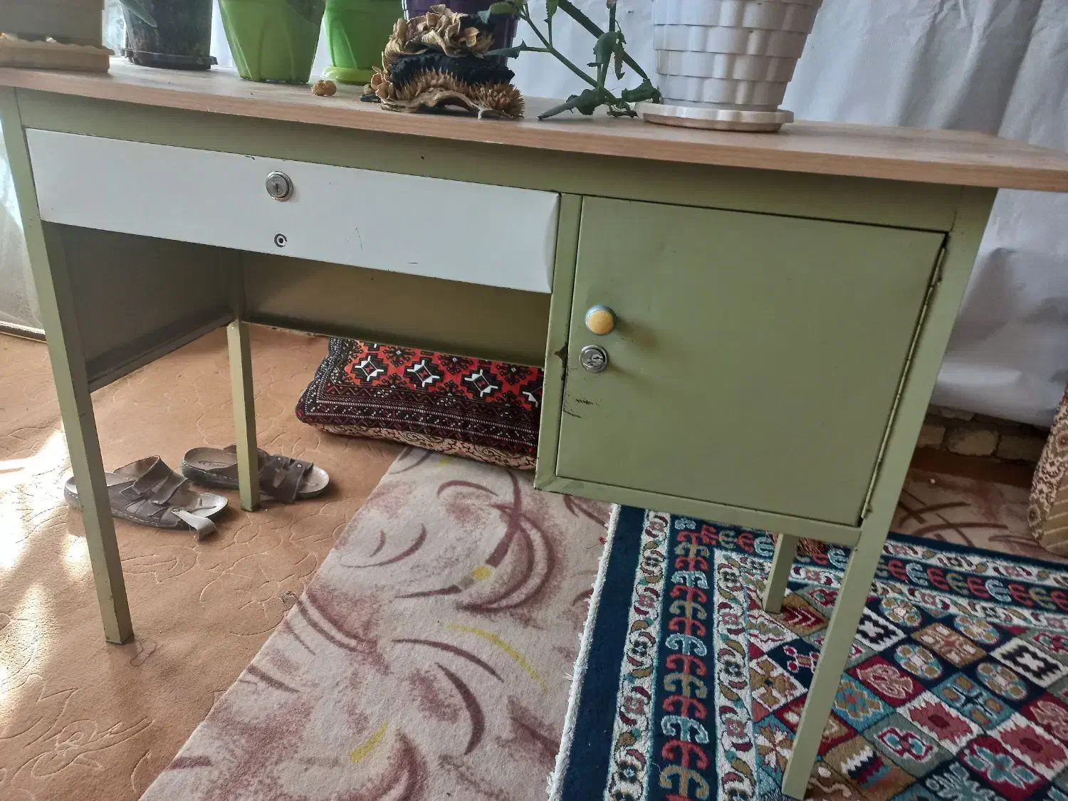 کابینت ومیز تحریر و پایه قابلمه|عمدهفروشی|شازند, |دیوار