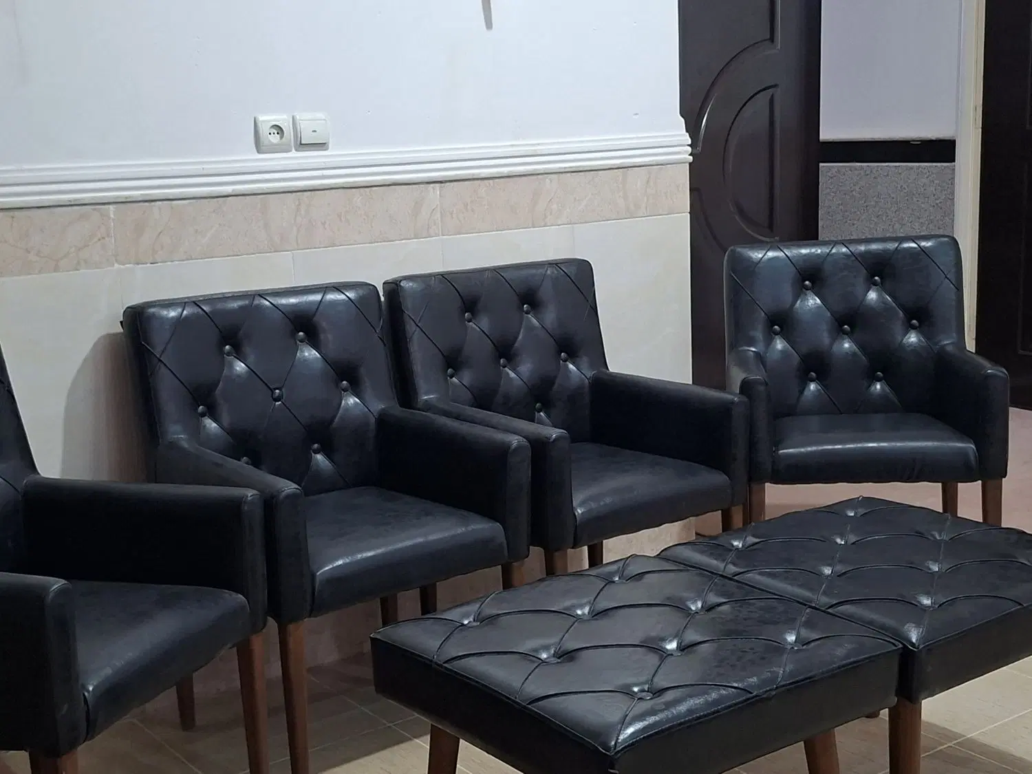 مدل مدل ۲۰۰۱|مبلمان خانگی و میز عسلی|قم, باغ کرباسی|دیوار