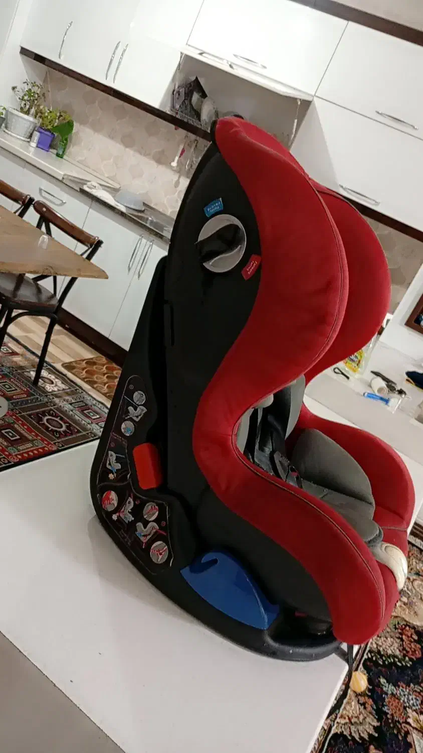 زیر قیمت صندلی کودک خودرو|تخت و صندلی بچه|مرودشت, ژیان|دیوار