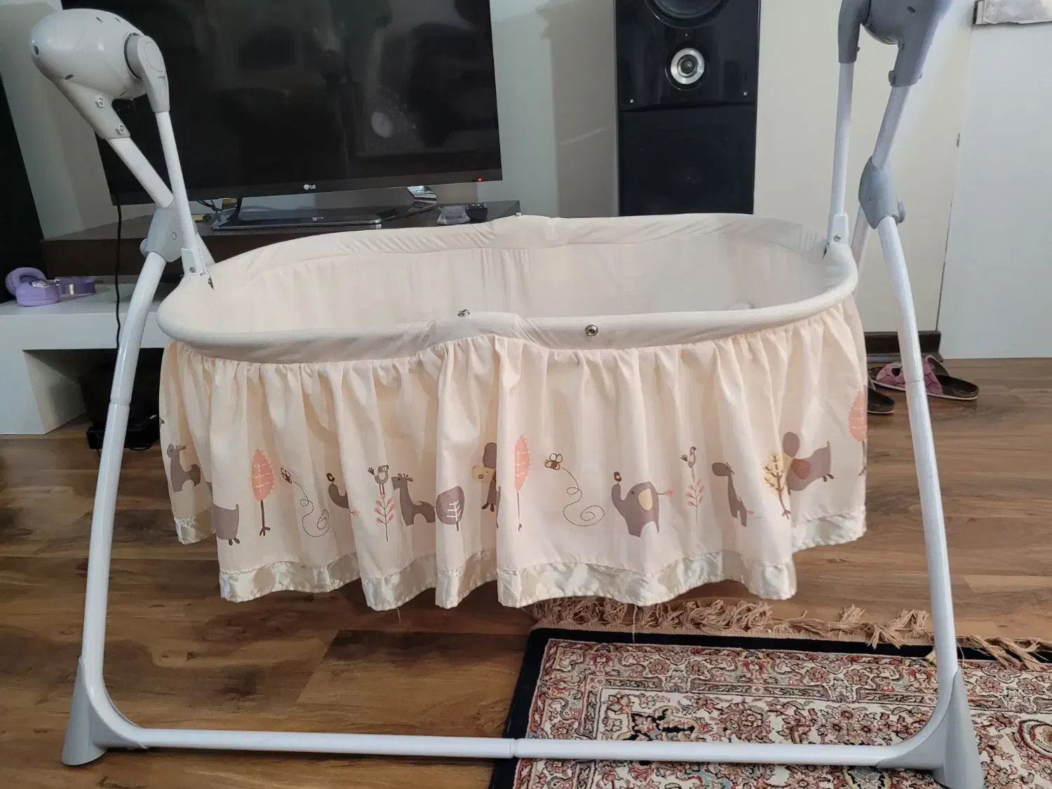 ننو برقی تاشو|اسباب و اثاث بچه|تهران, شهرک کوهسار|دیوار