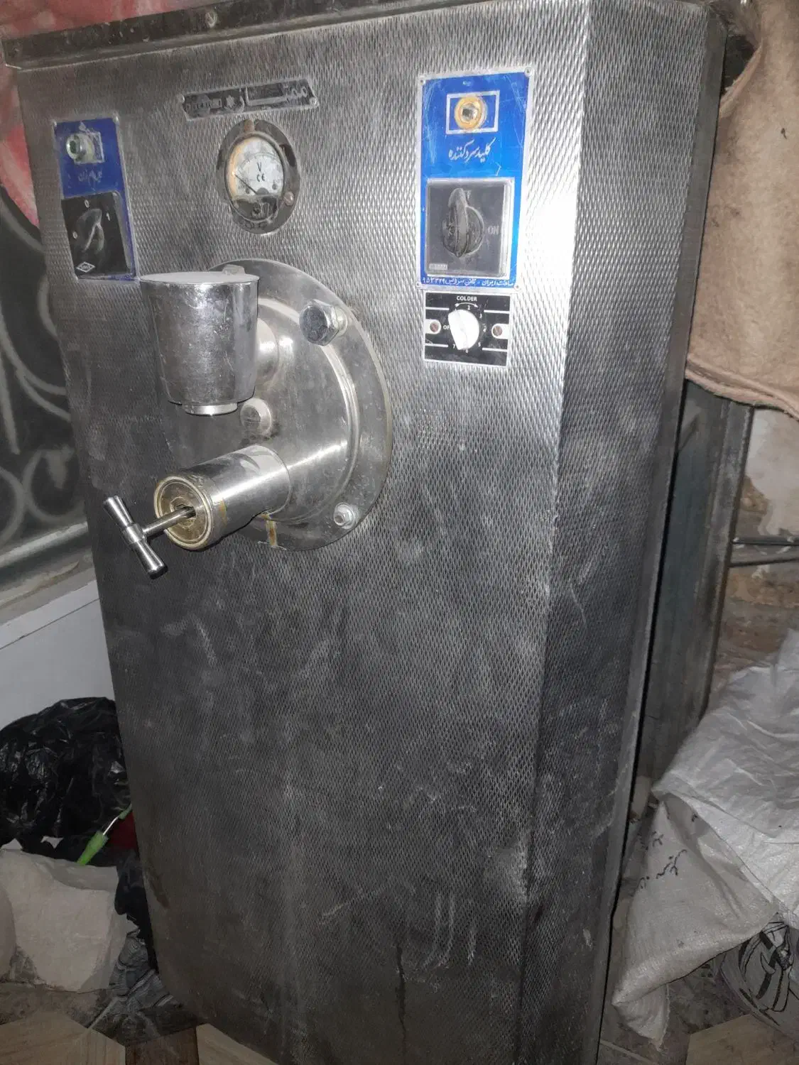 ۳ تا یخچال بستنی بار سفت کن وفالوده فقط ۸۰ تومن|فروشگاه و مغازه|سرپل ذهاب, |دیوار