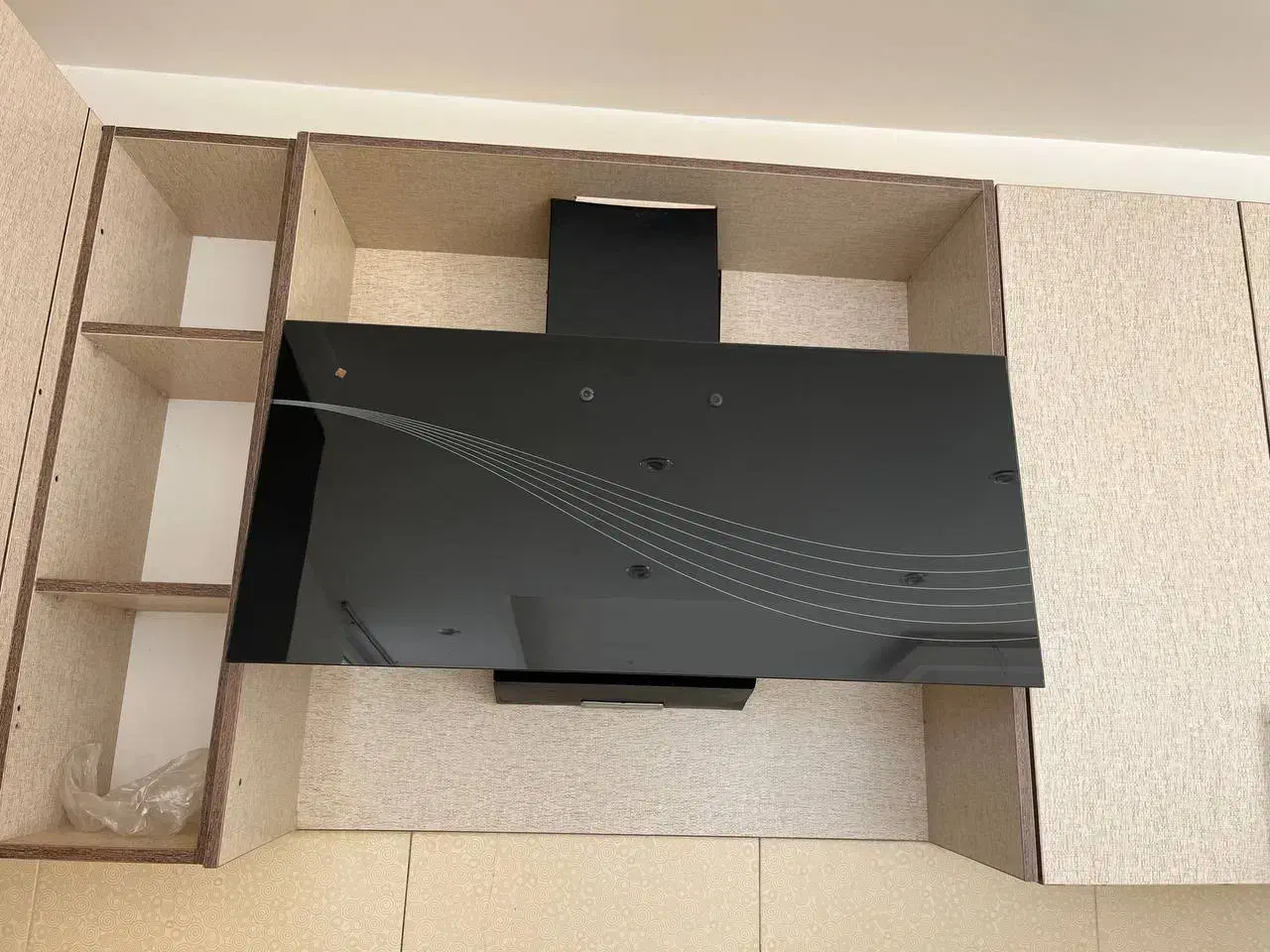 هود|هود|هشتگرد, فاز ۱ مهستان|دیوار